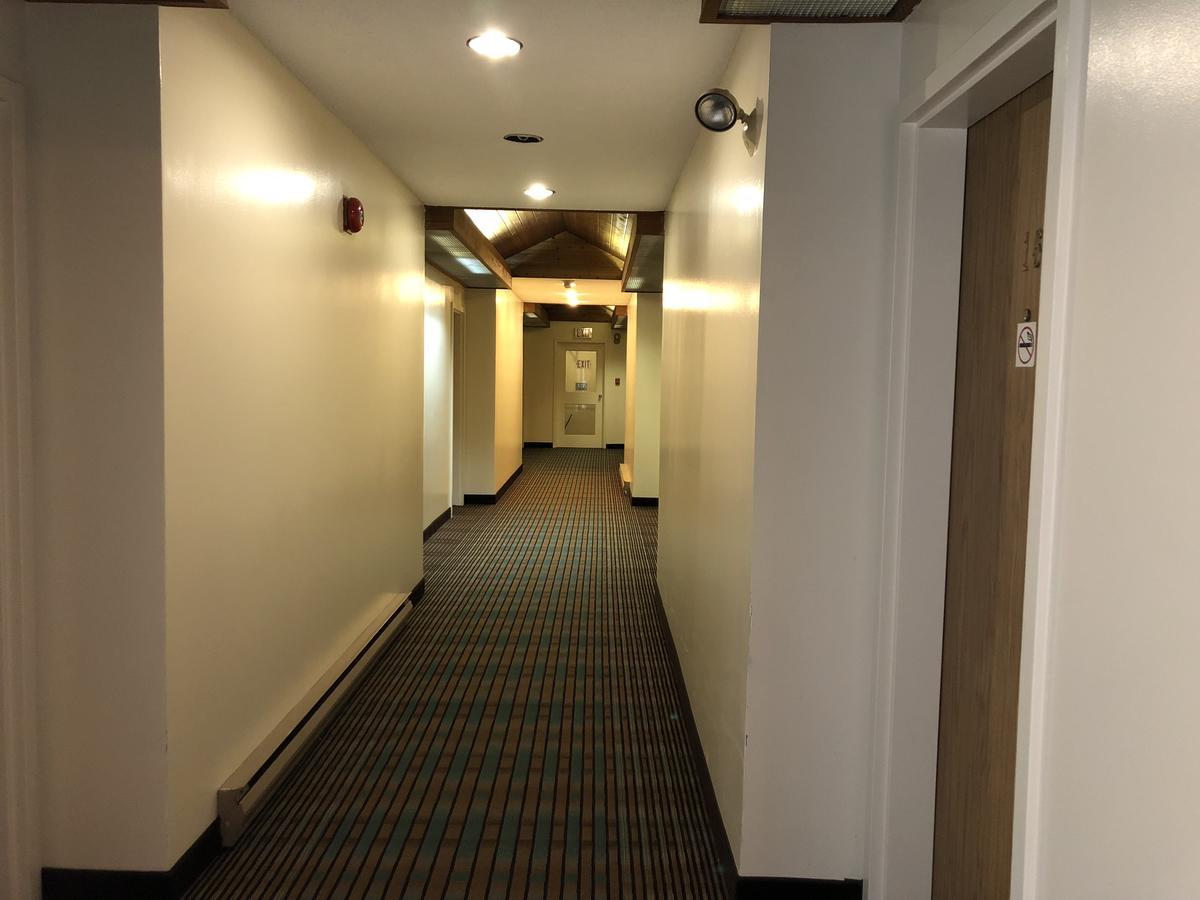 Agassiz Park Lodge - Under New Management McCreary Екстер'єр фото